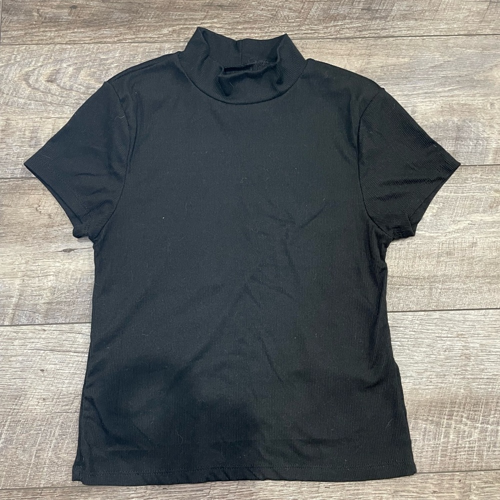 One Step Up Mock Turtleneck Short Sleeve Tee Shirt size large